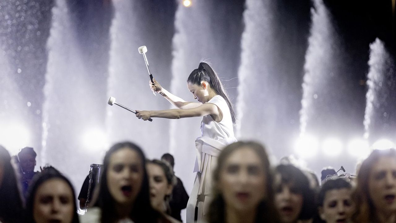 Gala du 20e anniversaire du programme Rolex Mentor et Protégé. La musicienne Pauchi Sasaki présente sa performance «Artemis : Fountain», avec le choeur grec Chores.